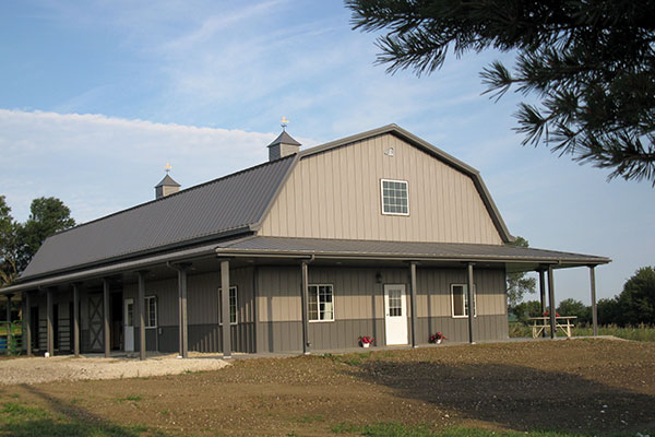 Gambrel-Roof_512429.jpg